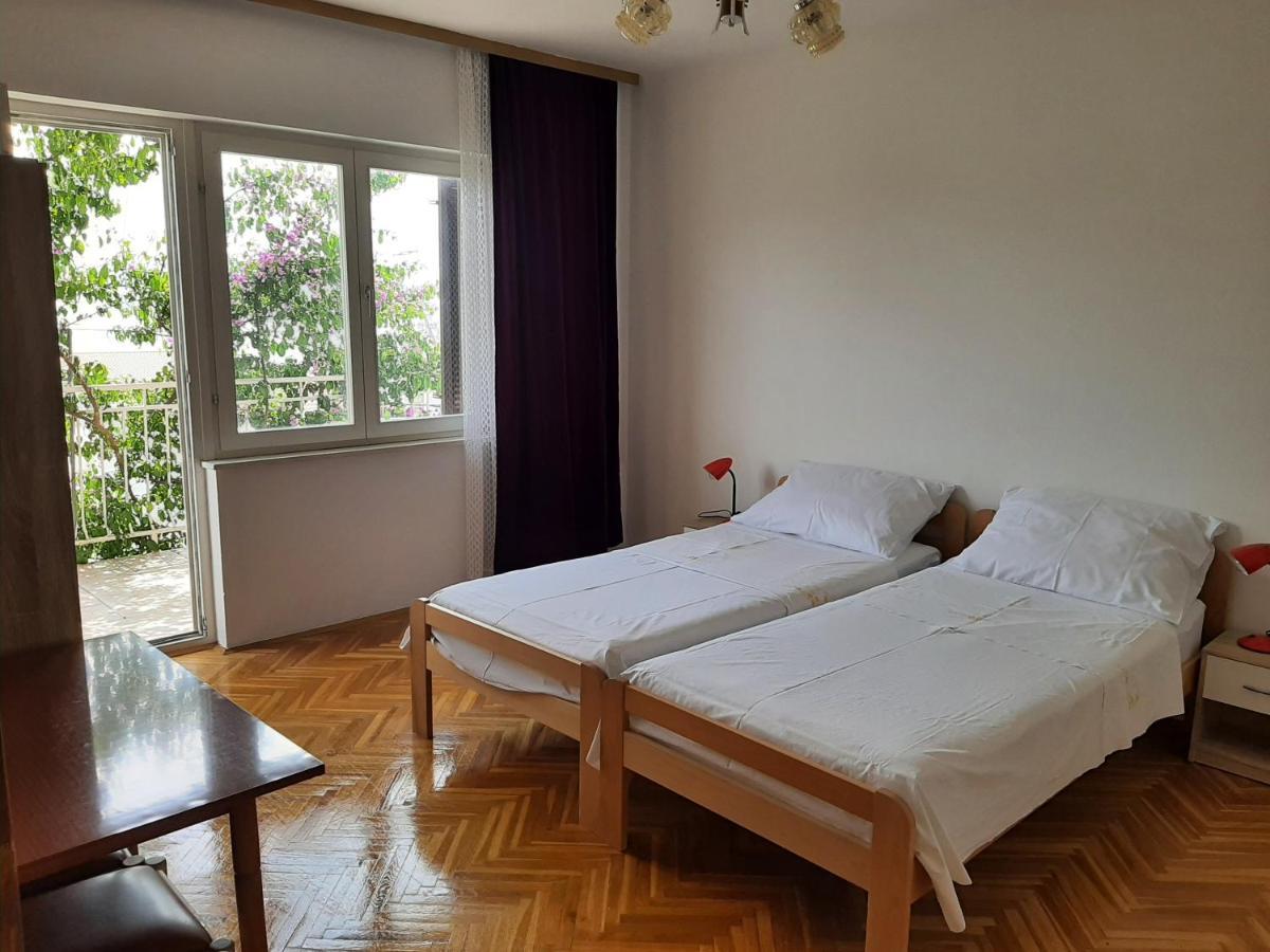 Apartments Tina Omiš Eksteriør billede