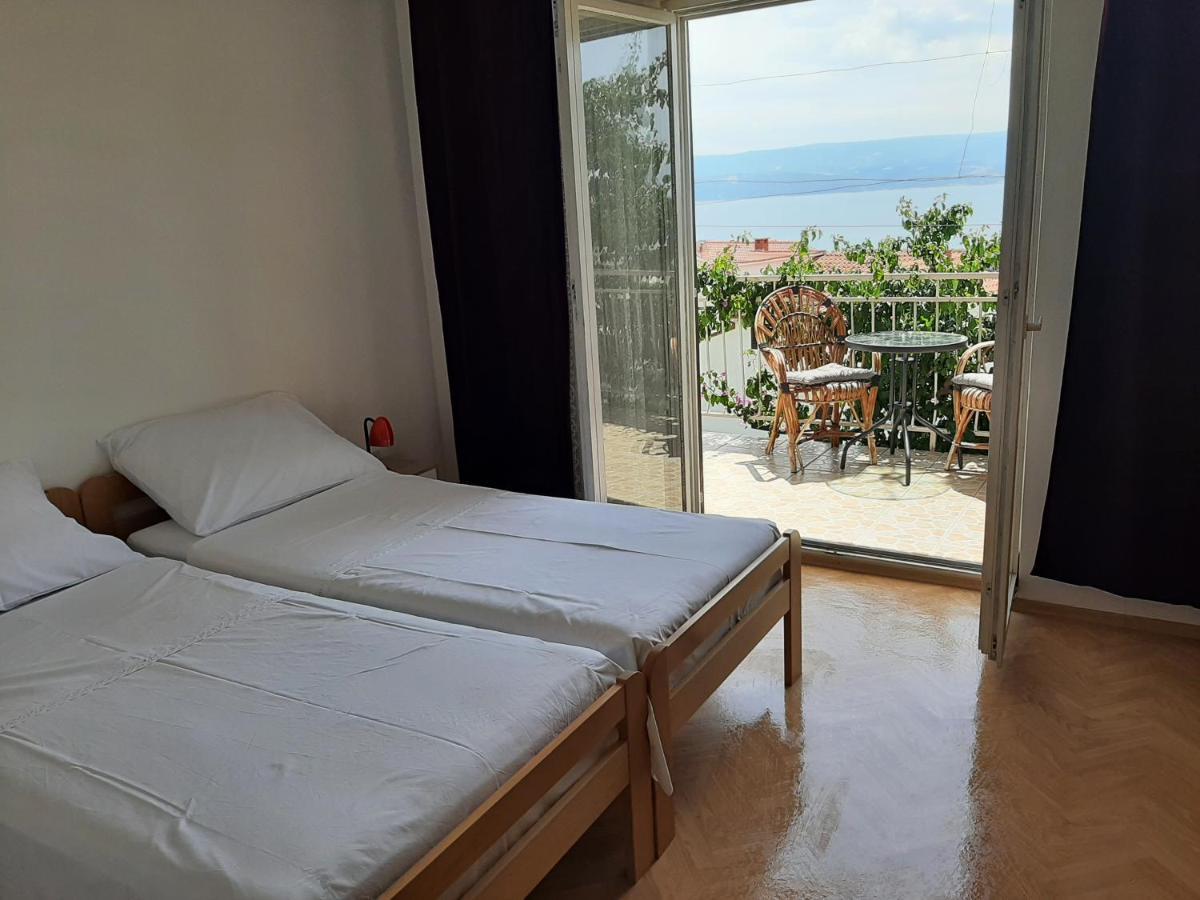 Apartments Tina Omiš Eksteriør billede