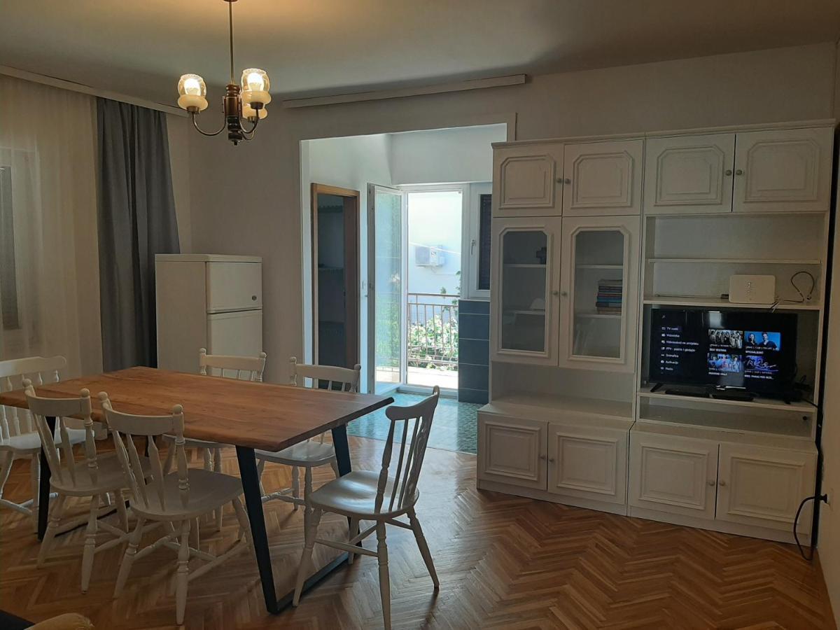 Apartments Tina Omiš Eksteriør billede