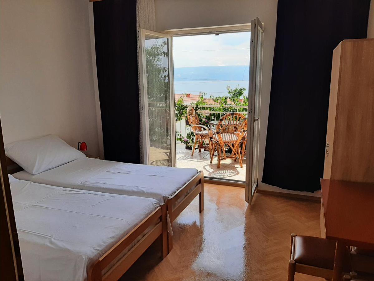 Apartments Tina Omiš Eksteriør billede